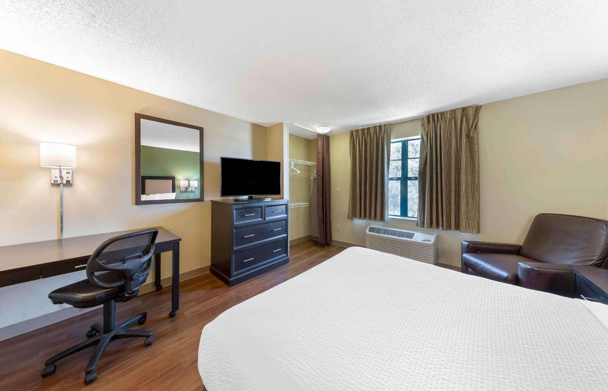 Extended Stay America Suites - Jackson - Риджланд Екстериор снимка