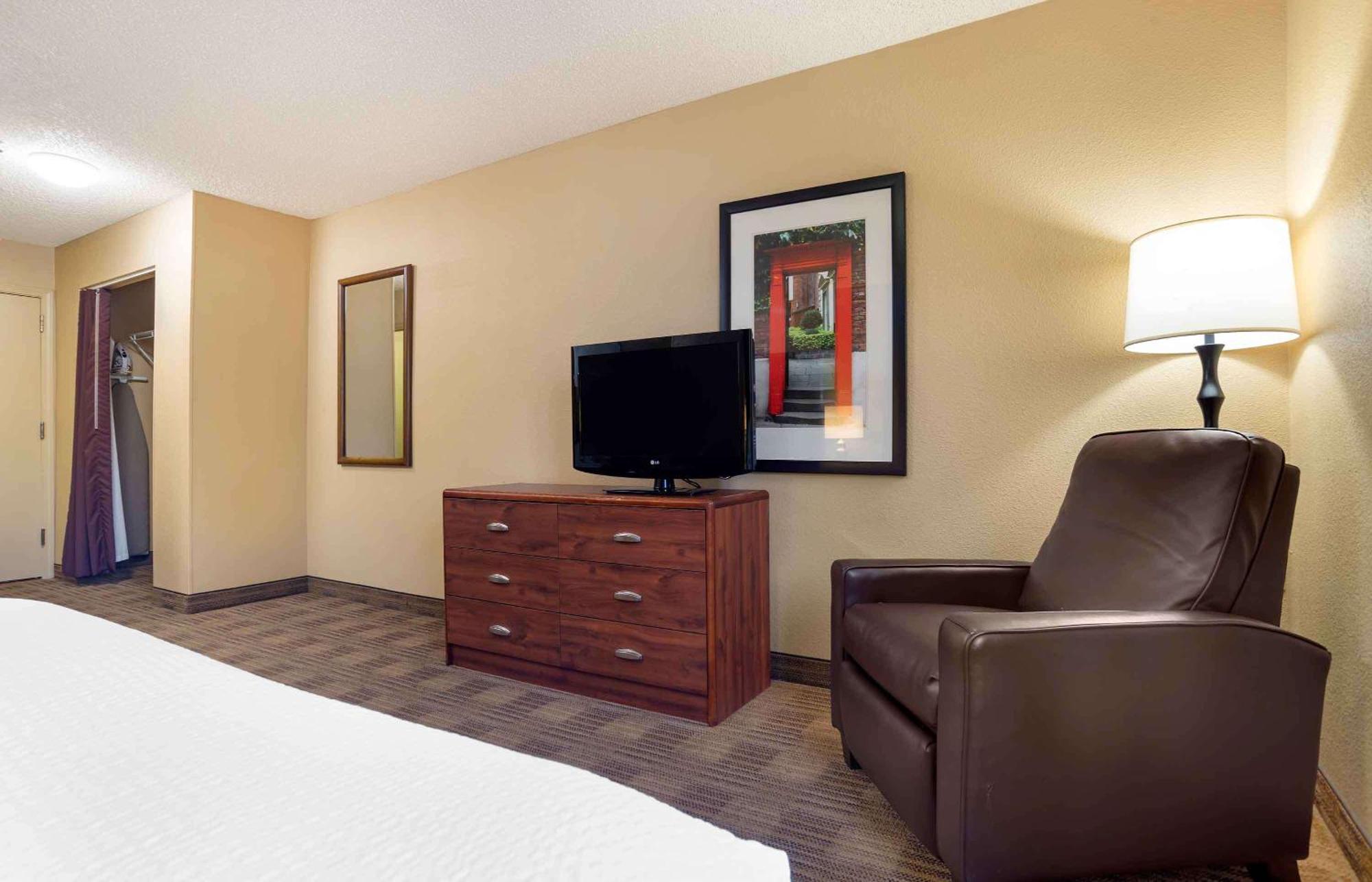 Extended Stay America Suites - Jackson - Риджланд Екстериор снимка